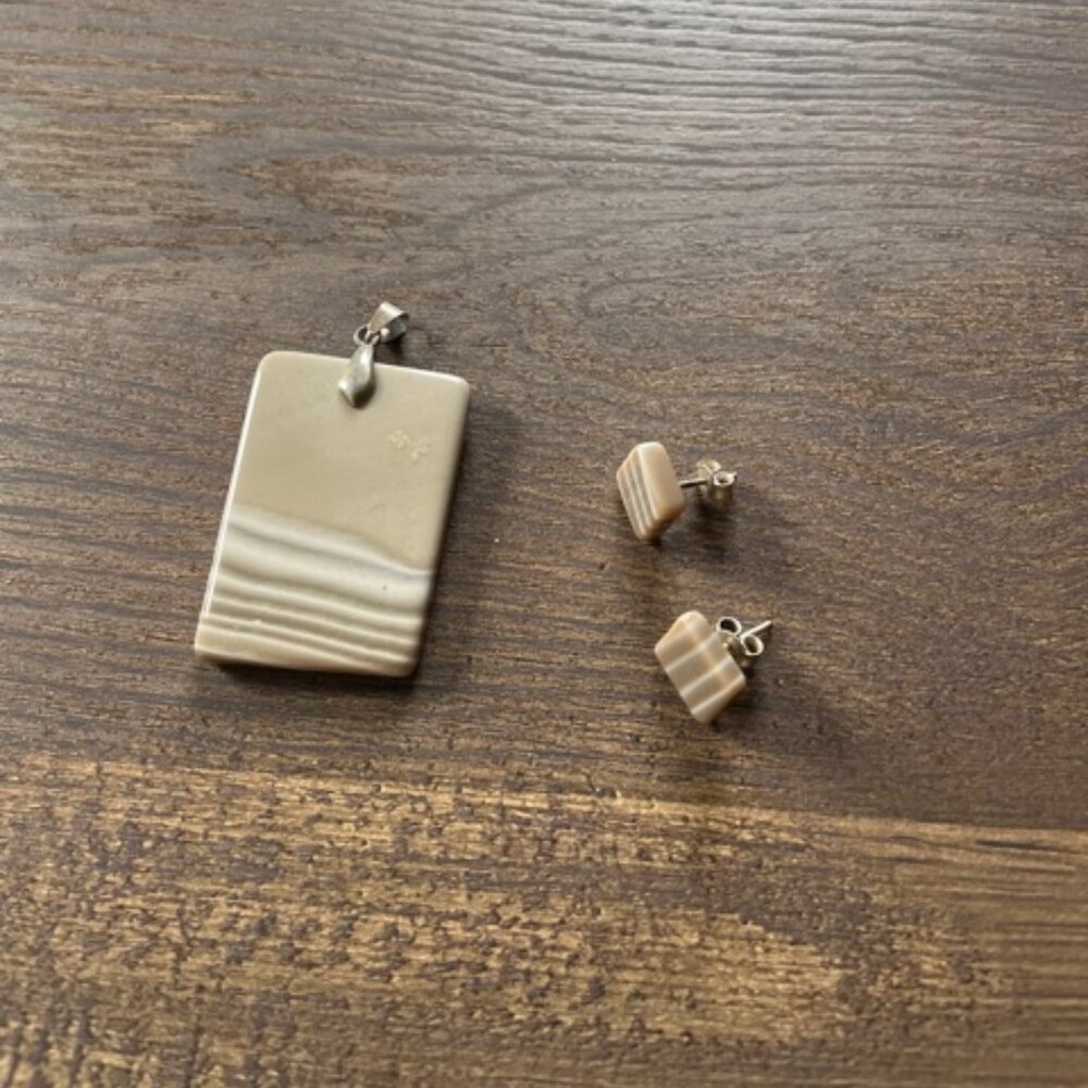 Authentic Polish Chert Flintstone pendant and earrings